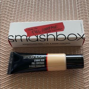 Smash box Foundation